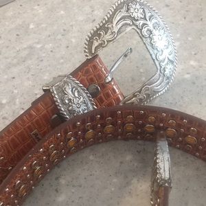 Ariat Buckle Belt